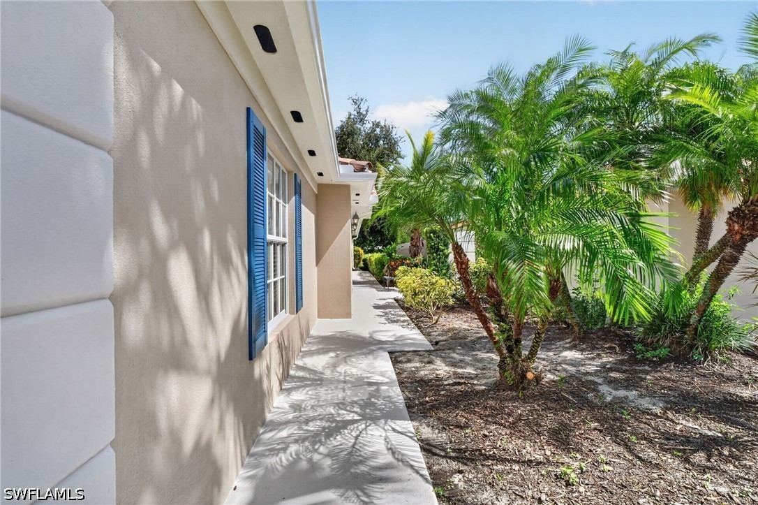 2 Bed Waterfront Home for Sale in Village Walk, photo 5
