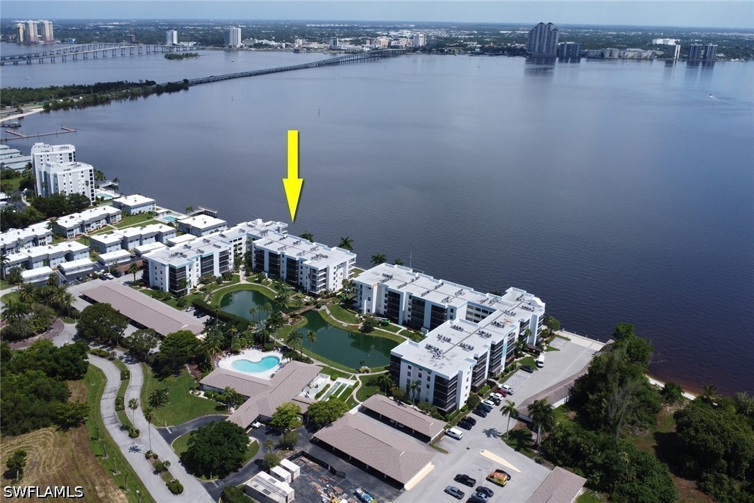 1 Bed Waterfront Home for Sale in Schooner Bay, photo 5