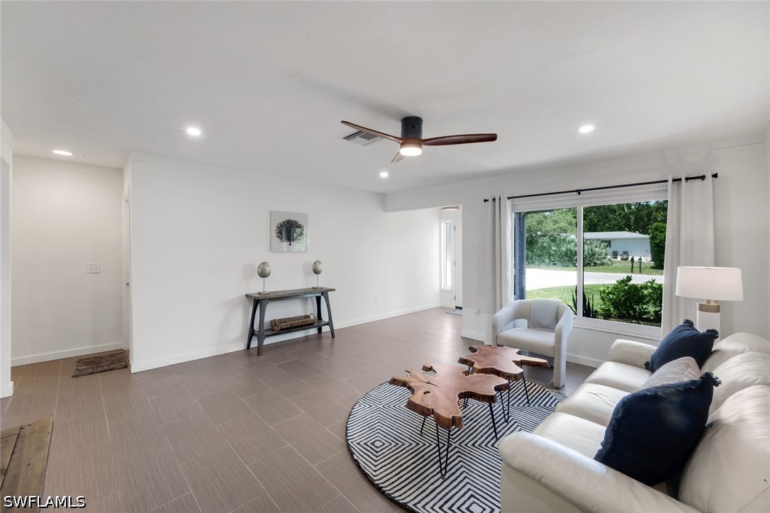 3 Bed Pool Home for Sale in Bonita Shores, photo 5