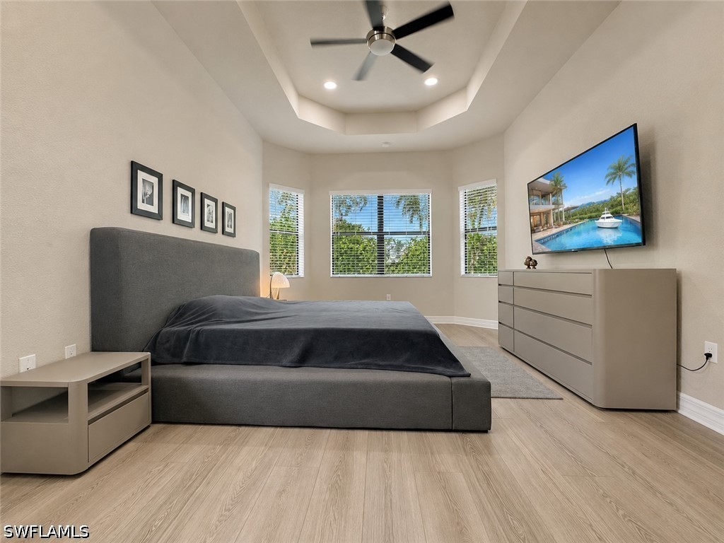 4 Bed SingleFamilyResidence for Sale in Naples, photo 5