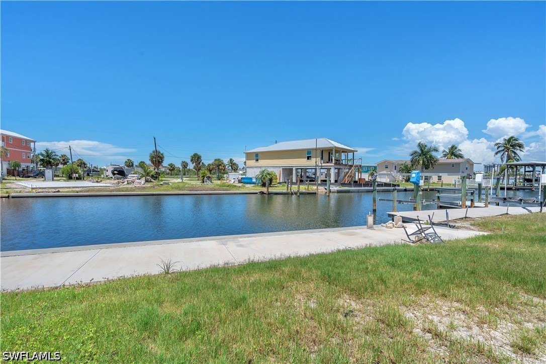 Waterfront Home for Sale in Nancy Lane Condo, photo 5