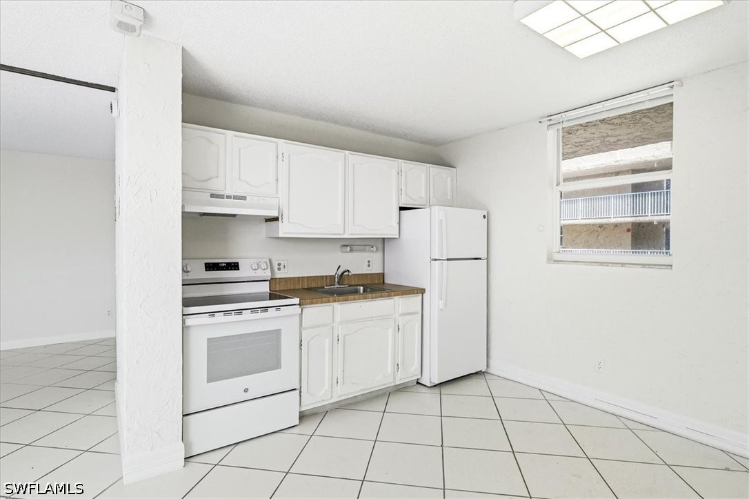 1 Bed Condominium for Sale in Bonita Springs, photo 5