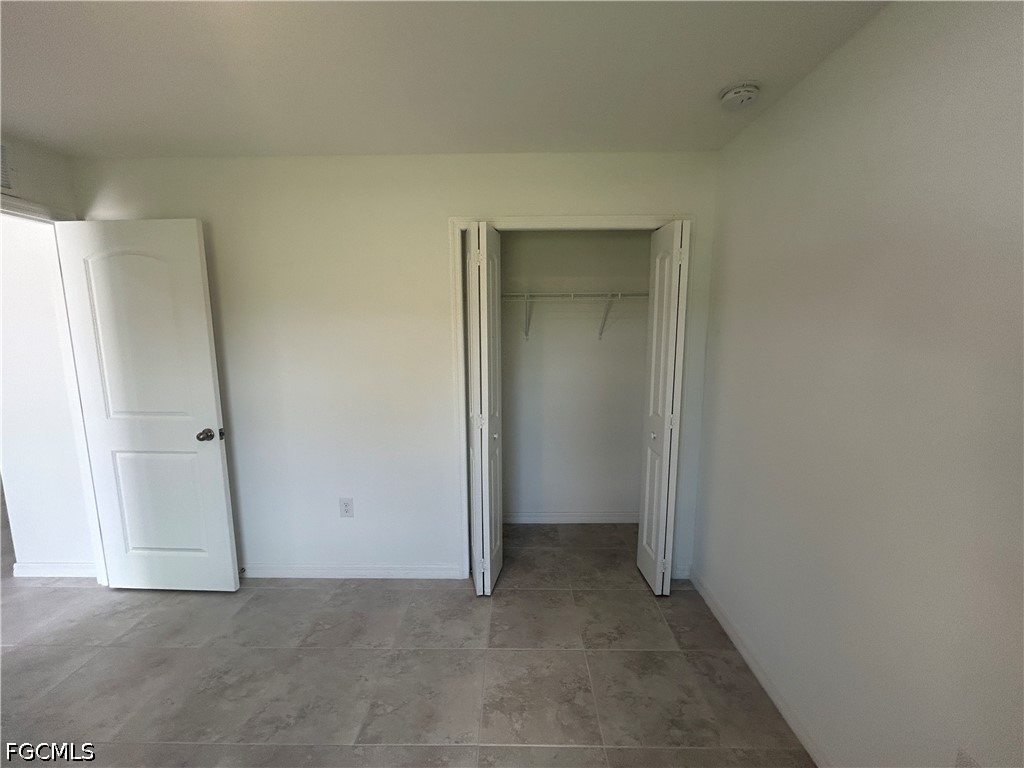 4 Bed Waterfront Home for Sale in Cape Coral, photo 5