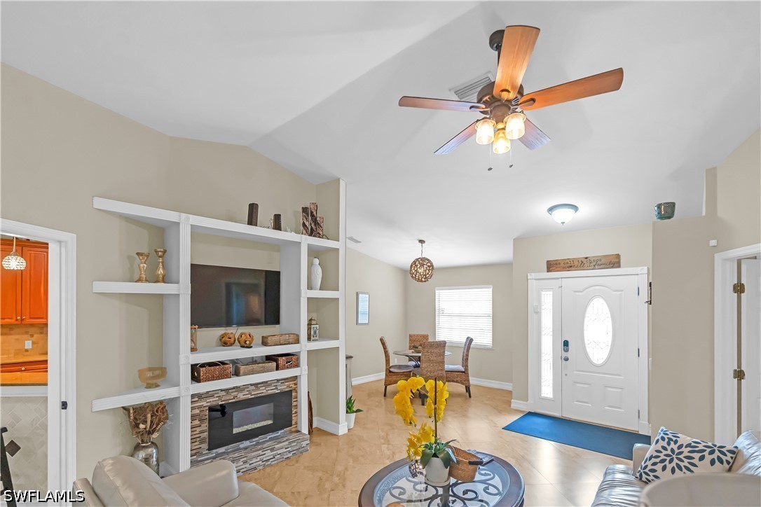 3 Bed SingleFamilyResidence for Sale in Naples, photo 5