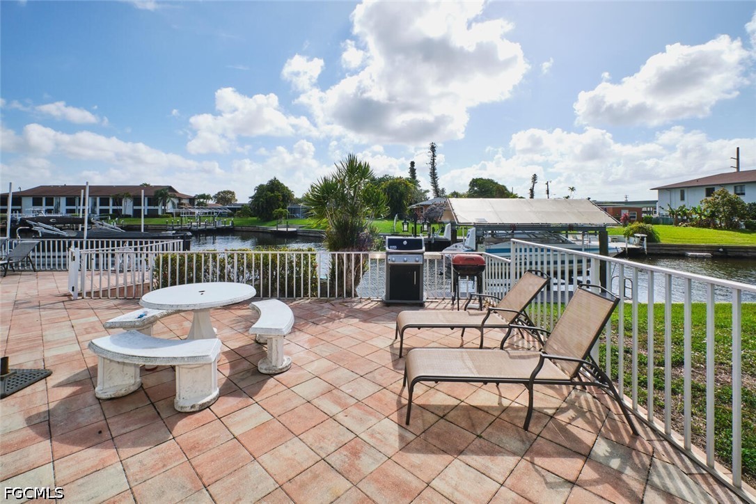 2 Bed Waterfront Home for Sale in Cape Coral, photo 5