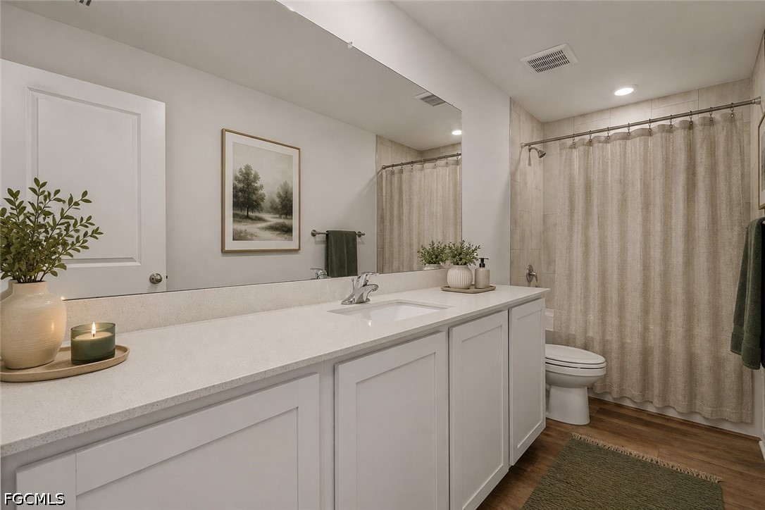 5 Bed Waterfront Home for Sale in Labelle, photo 41