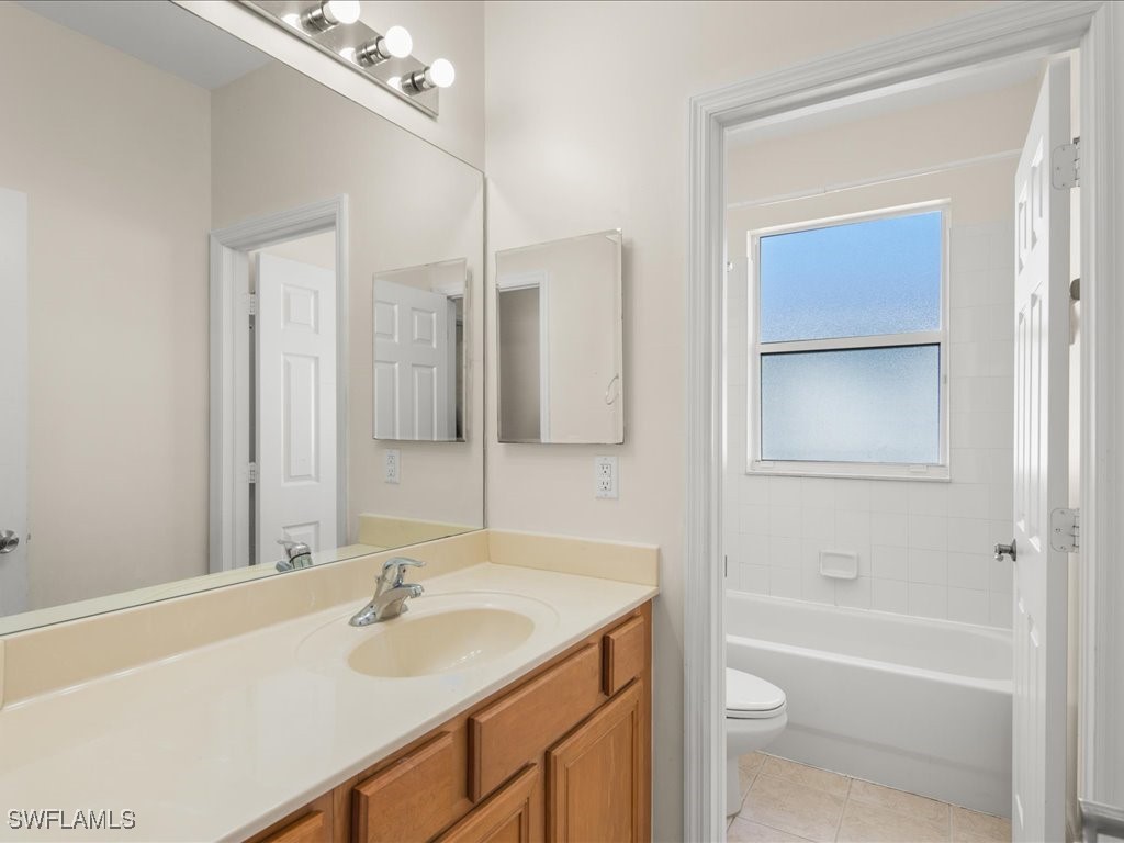 4 Bed Waterfront Home for Sale in Naples, photo 41