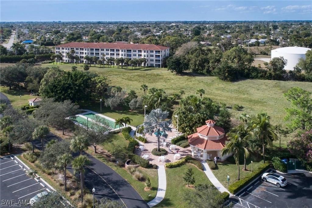 2 Bed Condominium for Sale in Clubhouse Villas, FL, $219,900 — photo 41