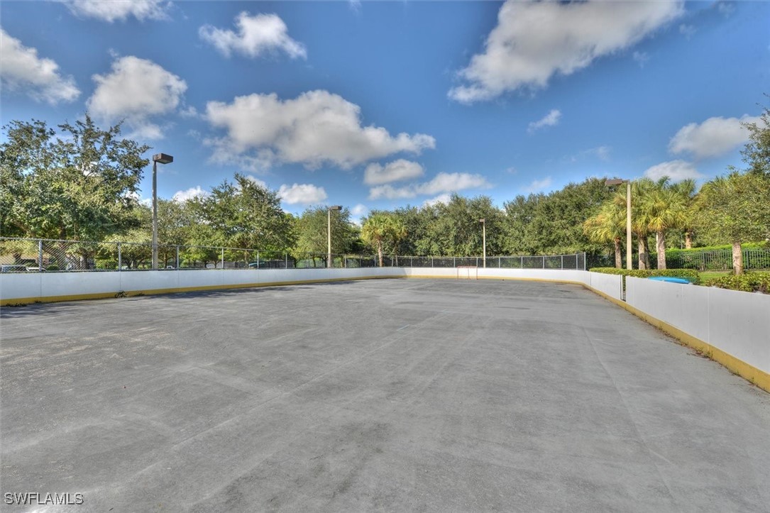 4 Bed Pool Home for Sale in Stoneybrook, photo 41