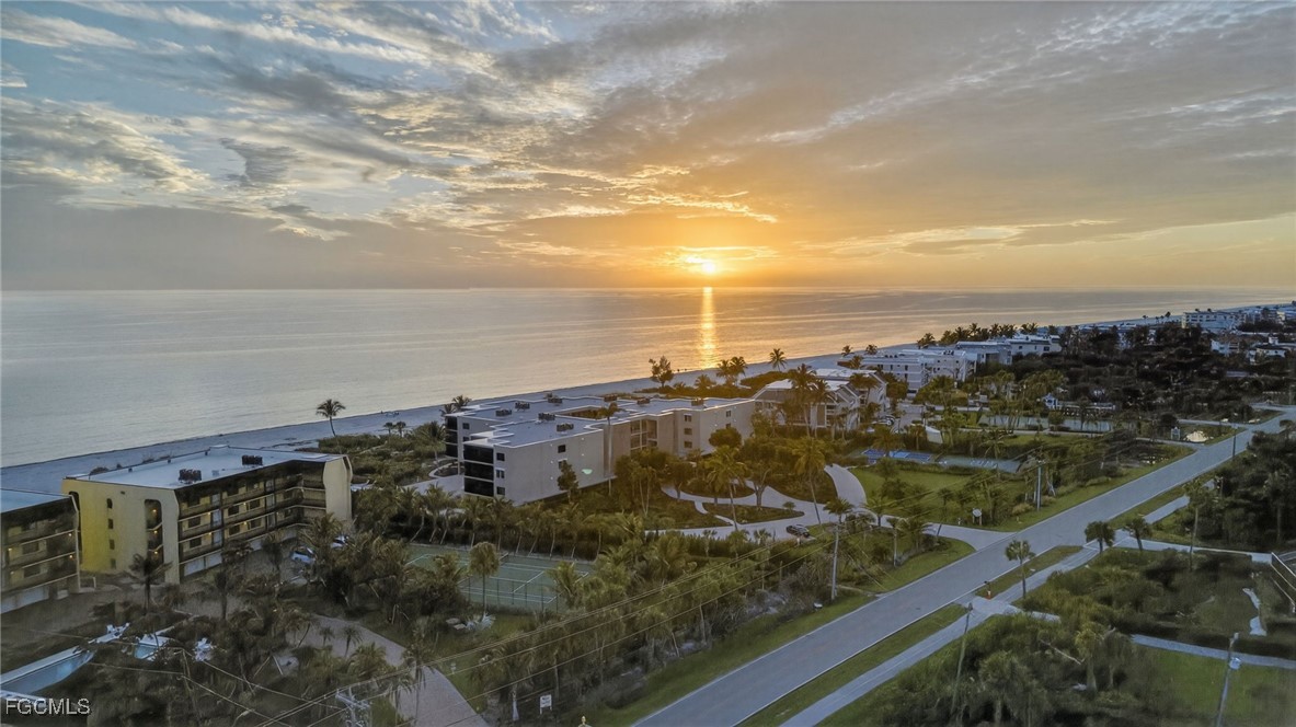 2 Bed Waterfront Home for Sale in Sanibel, photo 41