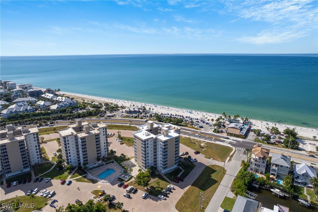 1 Bed Waterfront Home for Sale in Bonita Beach, photo 41