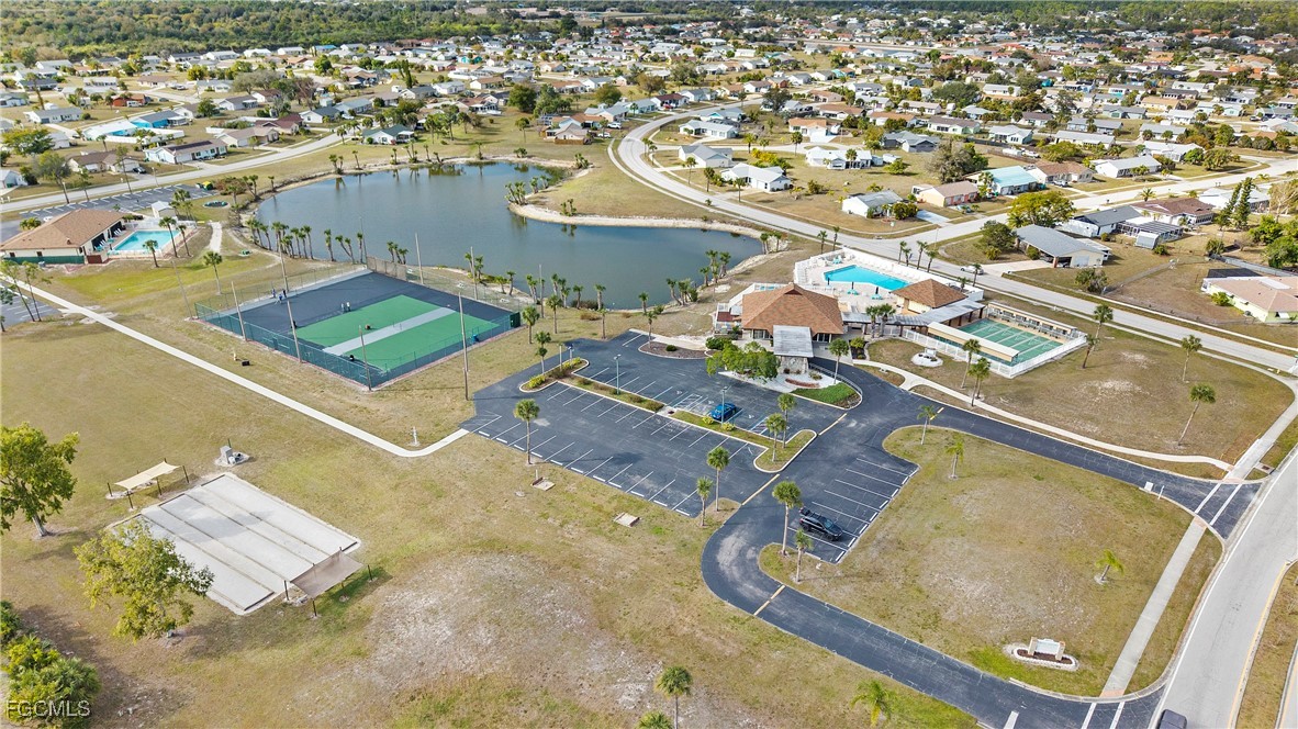 2 Bed SingleFamilyResidence for Sale in Gulf Cove, photo 41
