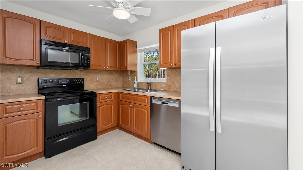 6 Bed Pool Home for Sale in Naples, FL, $1,000,000 — photo 41