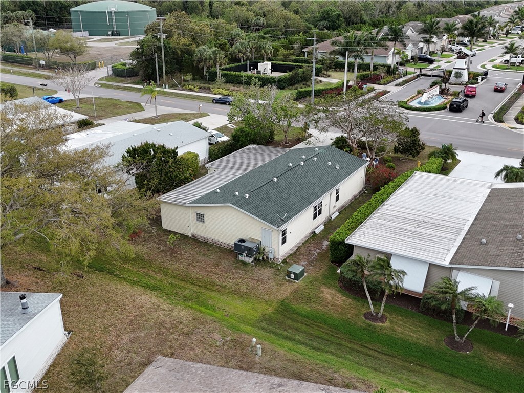 3 Bed ManufacturedHome for Sale in Riverwood, FL, $200,000 — photo 41