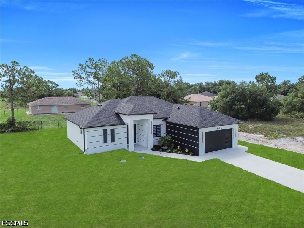 4 Bed SingleFamilyResidence for Sale in Lehigh Acres, photo 41