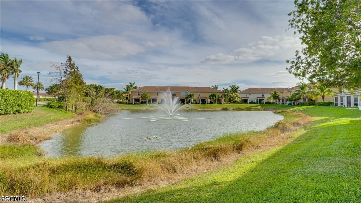 2 Bed Waterfront Home for Sale in Lindsford, photo 41