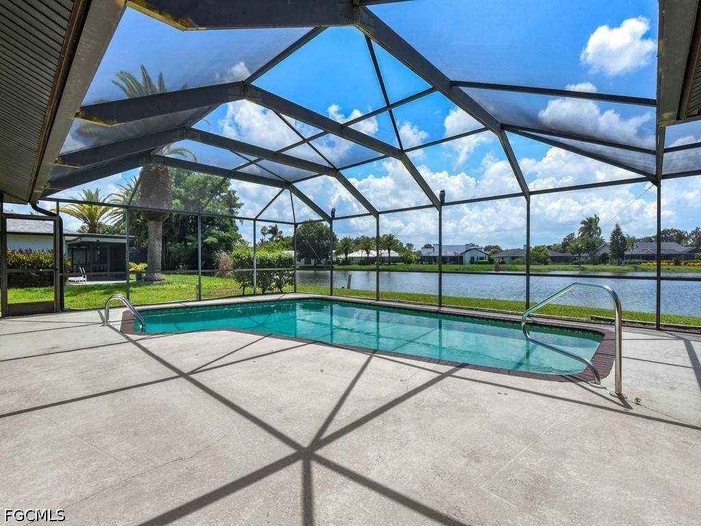 3 Bed Pool Home for Sale in Las Palmas, photo 41