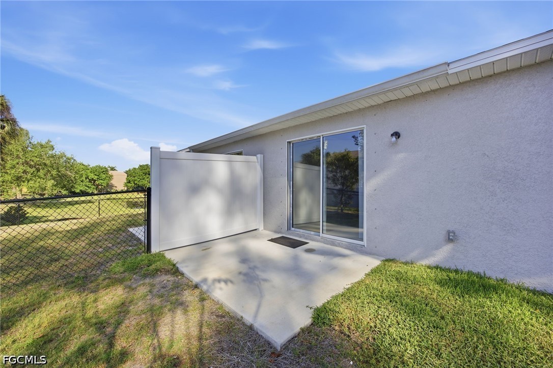 3 Bed Duplex for Sale in Cape Coral, photo 41