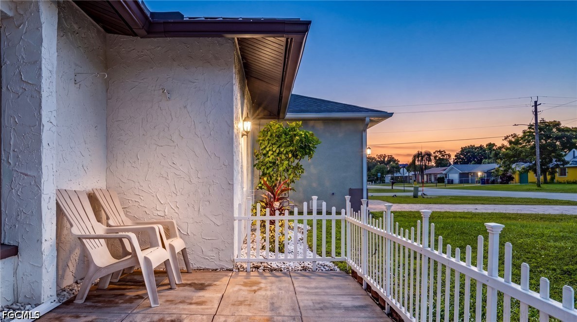 2 Bed SingleFamilyResidence for Sale in Fort Myers, photo 41