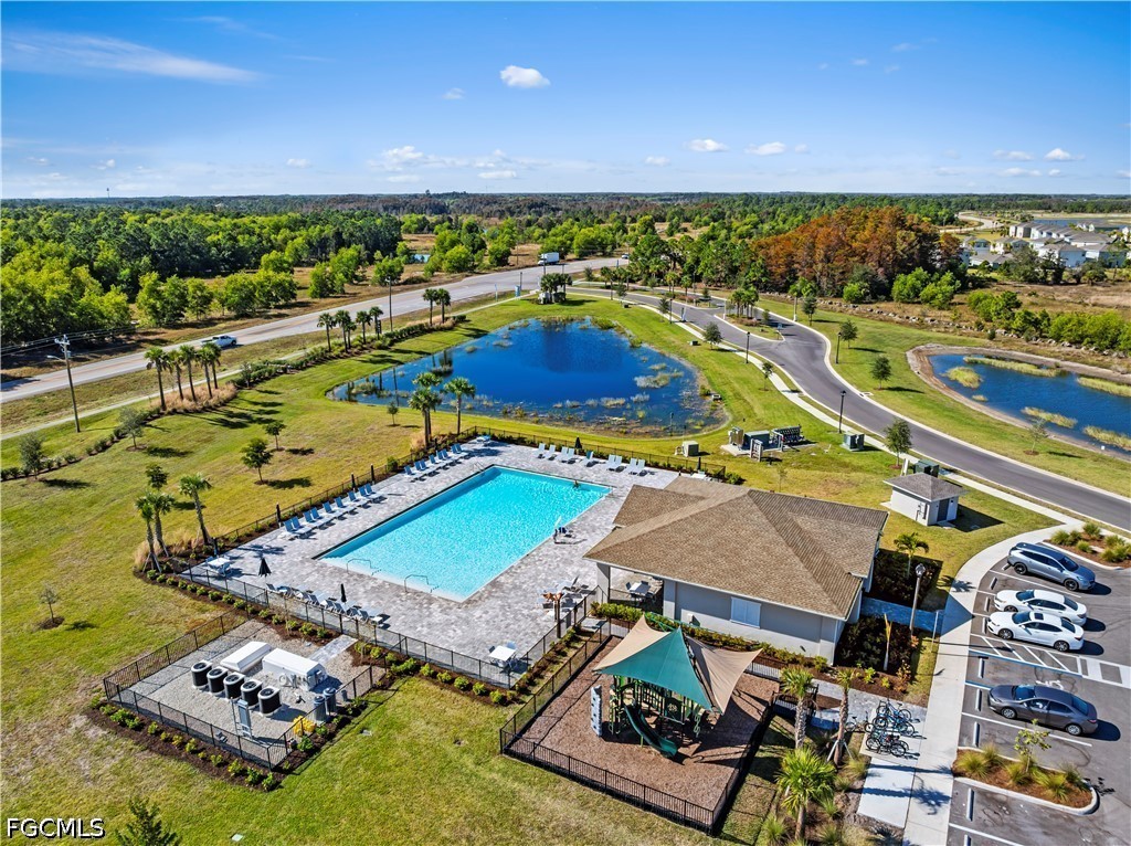 5 Bed SingleFamilyResidence for Sale in Savanna Lakes, FL — photo 41