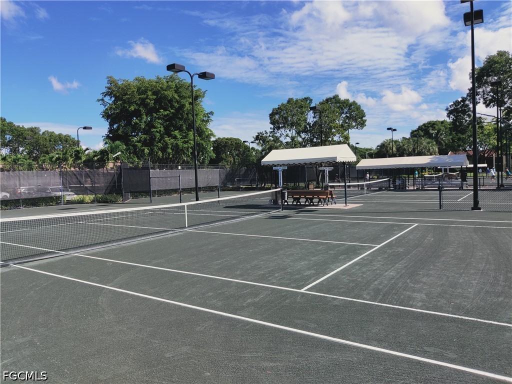 4 Bed SingleFamilyResidence for Sale in Fort Myers, photo 41