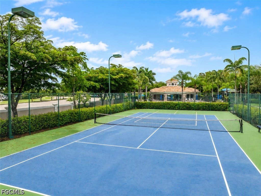 4 Bed Townhouse for Sale in Colonnade At Forum, FL, $289,900 — photo 41