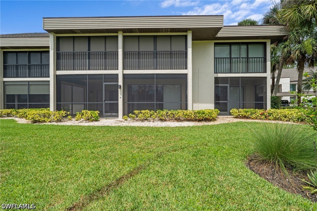 3 Bed Condominium for Sale in Fairways, FL, $250,000 — photo 41