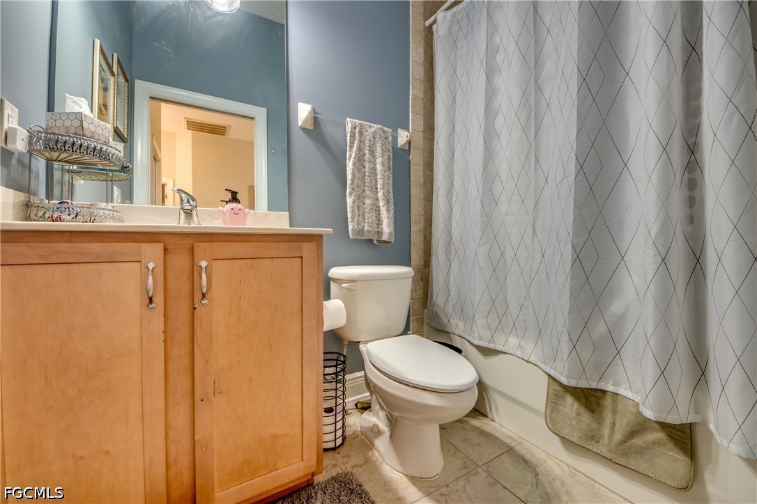 3 Bed Waterfront Home for Sale in Fort Myers, photo 41
