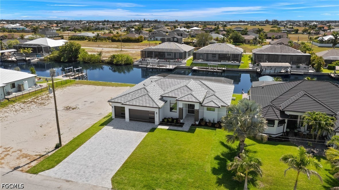 3 Bed Pool Home for Sale in Cape Coral, photo 41