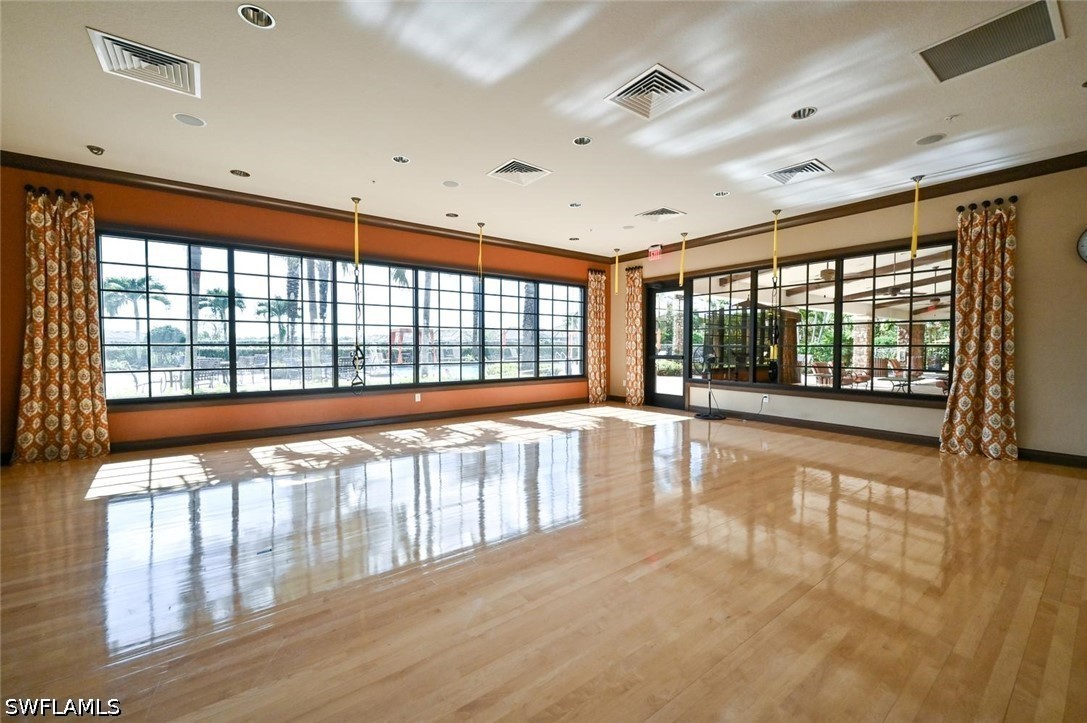 2 Bed Attached for Sale in Naples, photo 41