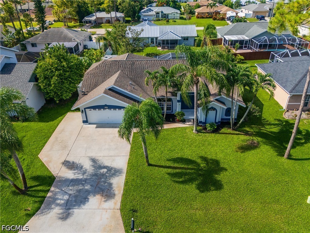 3 Bed Pool Home for Sale in San Carlos Park, photo 41
