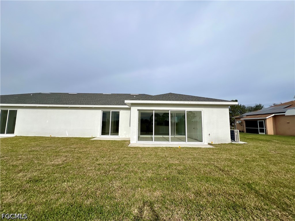 3 Bed Attached for Sale in Mirror Lakes, photo 41
