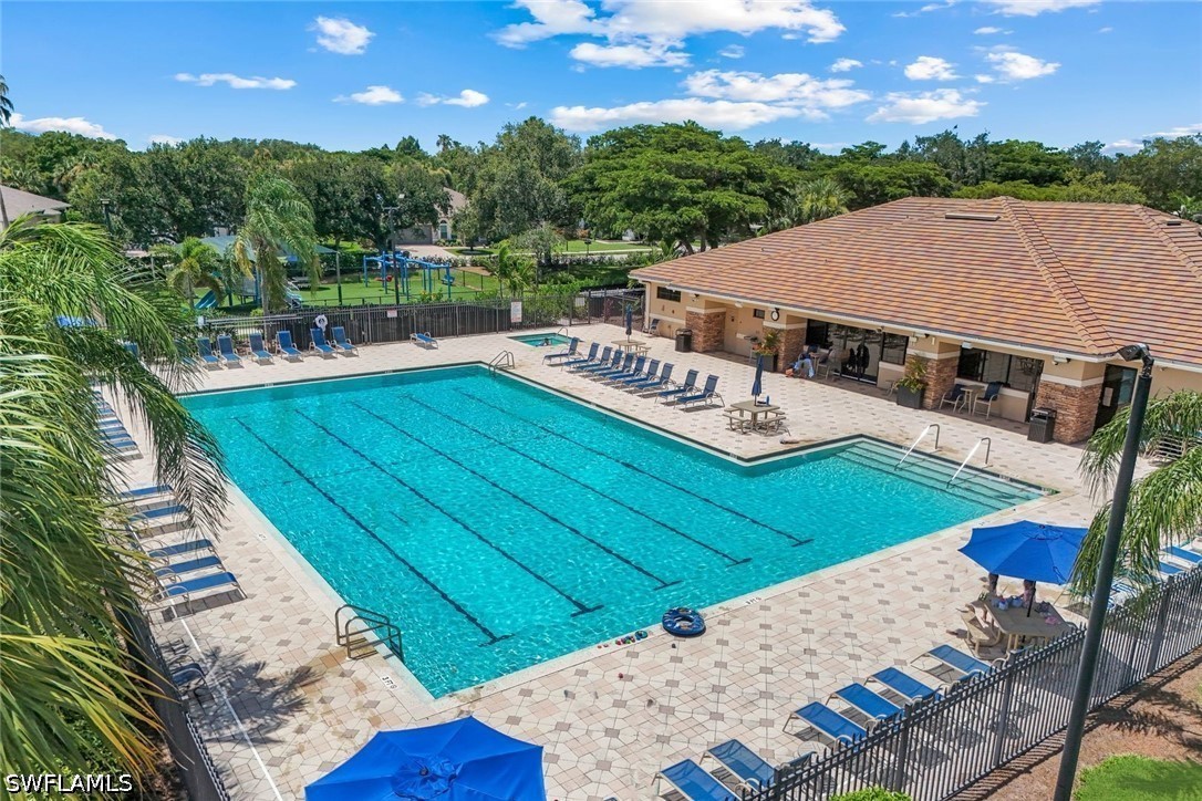 2 Bed Condominium for Sale in Stoneybrook, photo 41