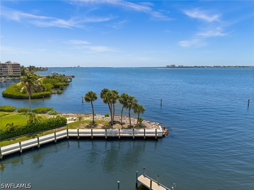3 Bed Waterfront Home for Sale in Fort Myers, photo 41