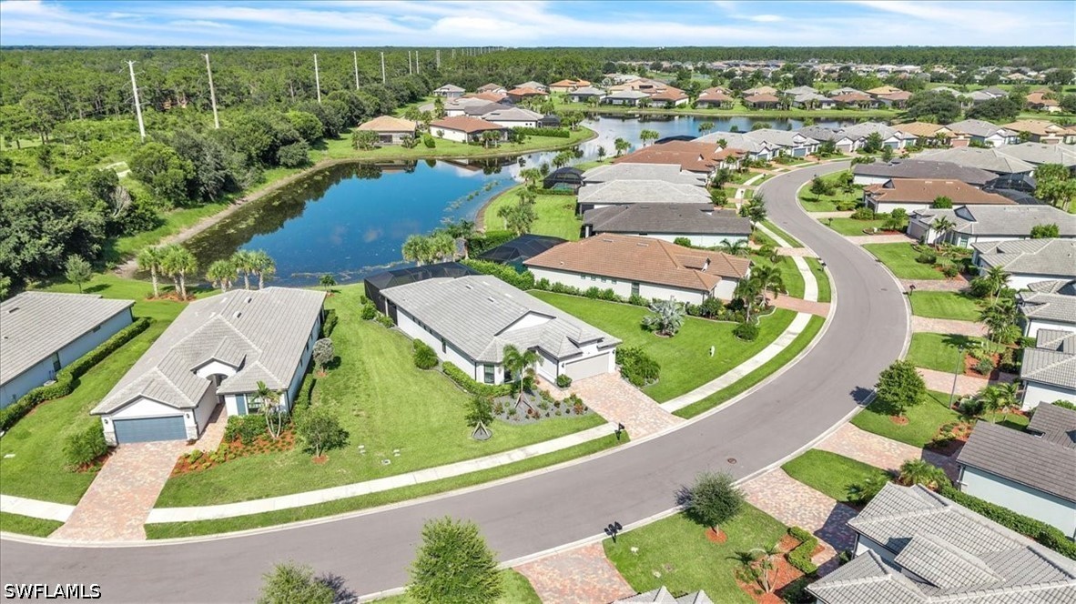 3 Bed Pool Home for Sale in Country Club, photo 41