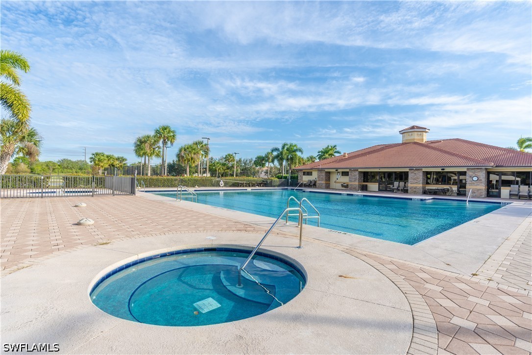 4 Bed Pool Home for Sale in Stoneybrook, photo 41
