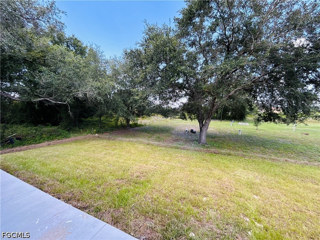 4 Bed SingleFamilyResidence for Sale in Lehigh Acres, photo 41