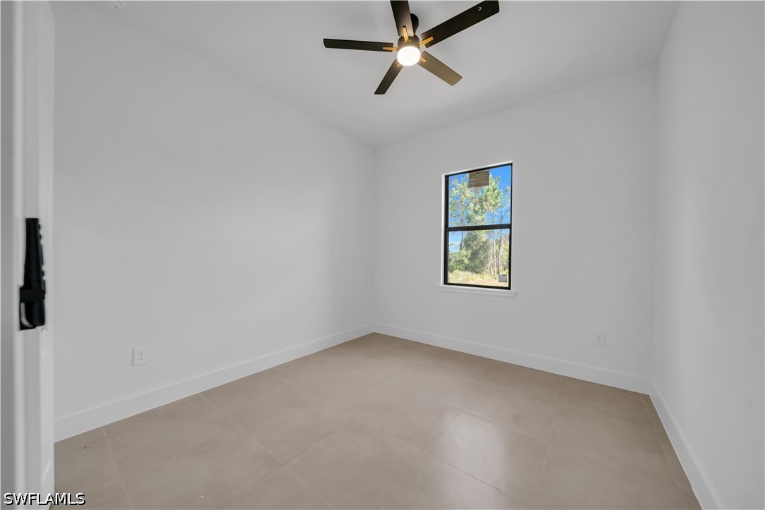3 Bed SingleFamilyResidence for Sale in Lehigh Acres, photo 41