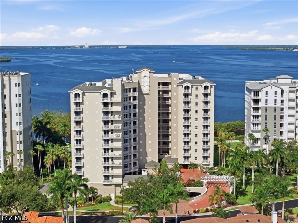3 Bed Waterfront Home for Sale in The Shores, photo 41
