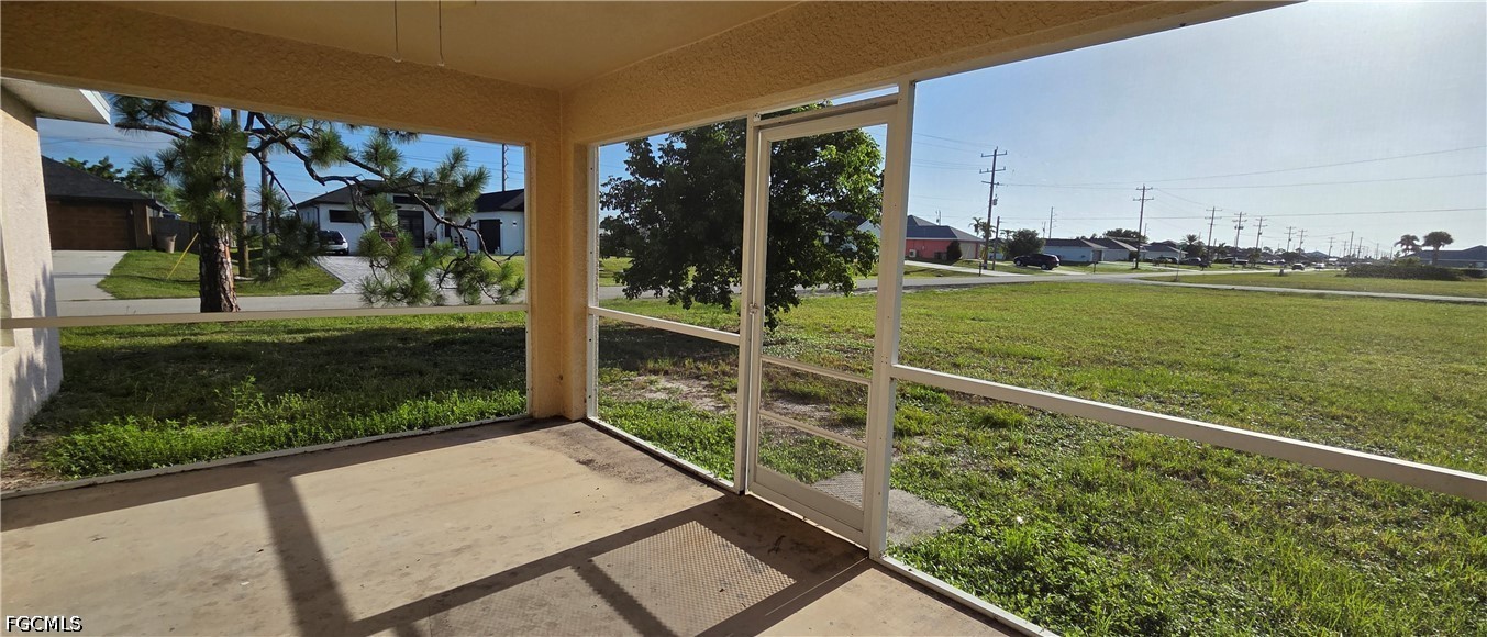 3 Bed SingleFamilyResidence for Sale in Cape Coral, photo 41