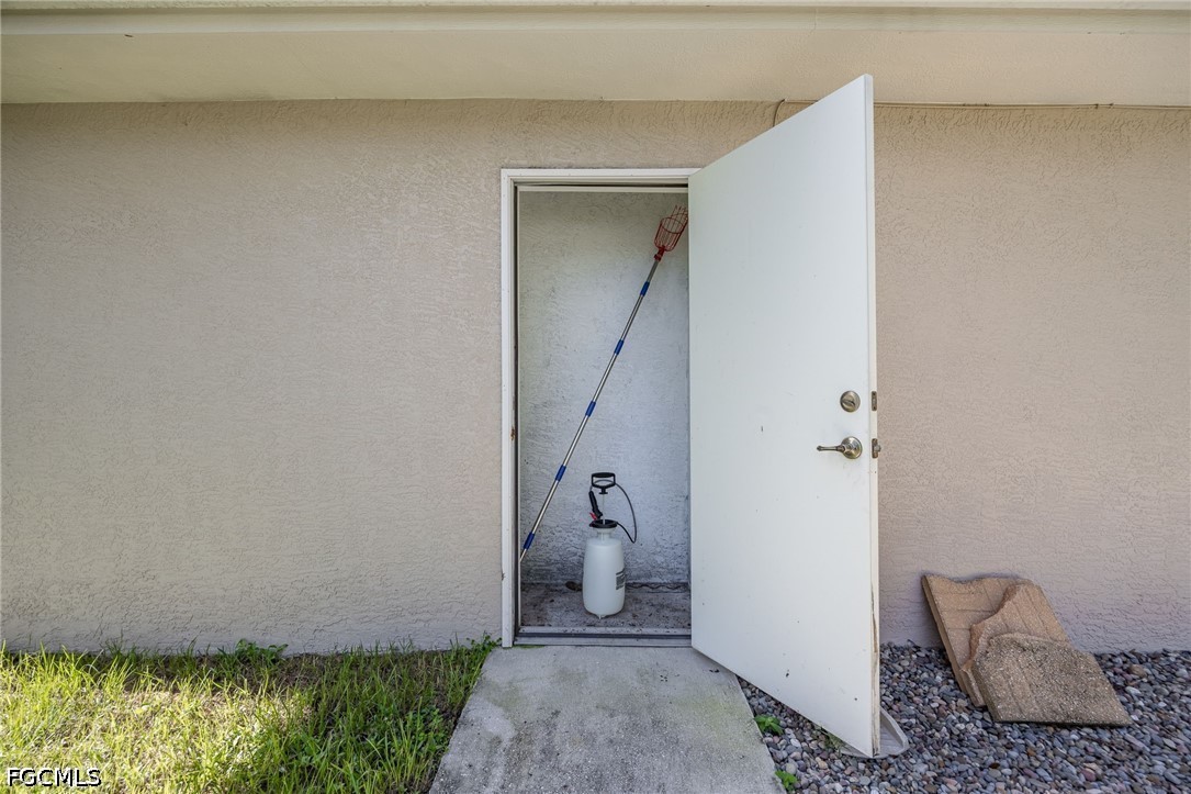 3 Bed SingleFamilyResidence for Sale in Caloosa View, photo 41