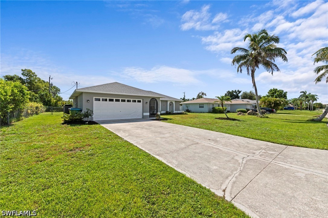 3 Bed SingleFamilyResidence for Sale in Cape Coral, photo 41