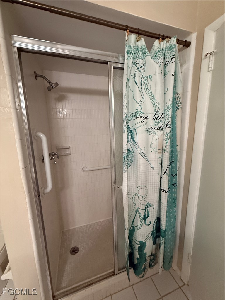 2 Bed Condominium for Sale in Greenwood Condo, FL, $114,500 — photo 42