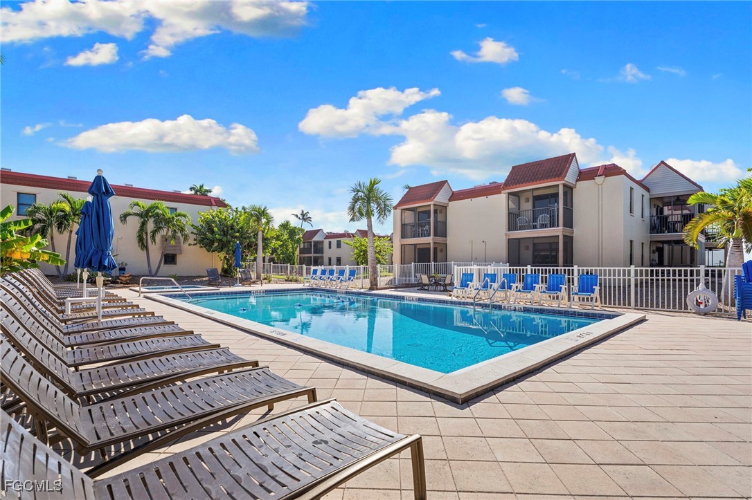 2 Bed Waterfront Home for Sale in Sanibel, FL, $799,000 — photo 42