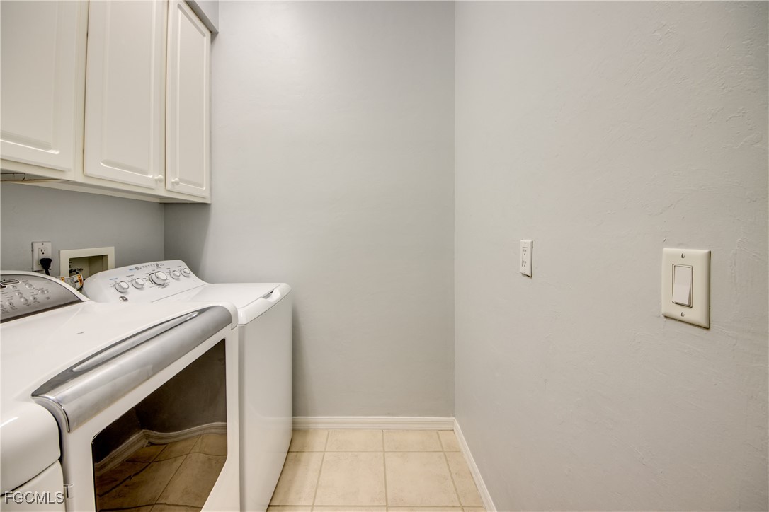 3 Bed Waterfront Home for Sale in Fort Myers, photo 42