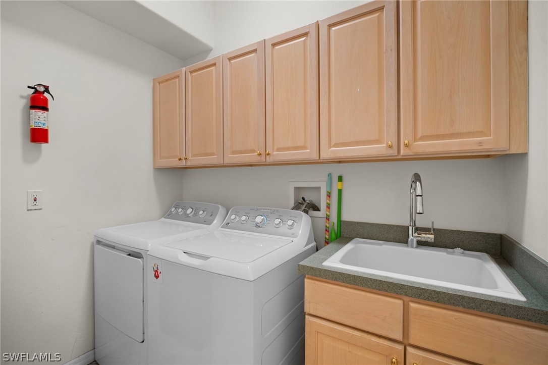 3 Bed SingleFamilyResidence for Sale in Naples, photo 42