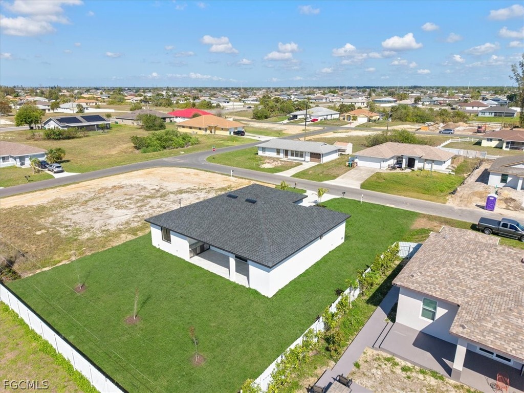 3 Bed SingleFamilyResidence for Sale in Cape Coral, photo 42