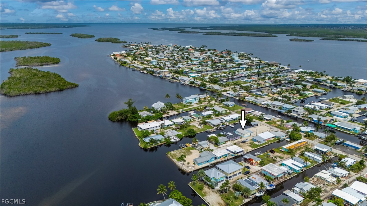 2 Bed Waterfront Home for Sale in Matlacha, FL, $299,900 — photo 42