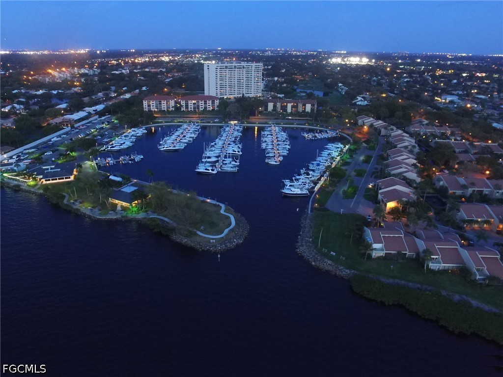2 Bed Waterfront Home for Sale in Fort Myers, photo 42