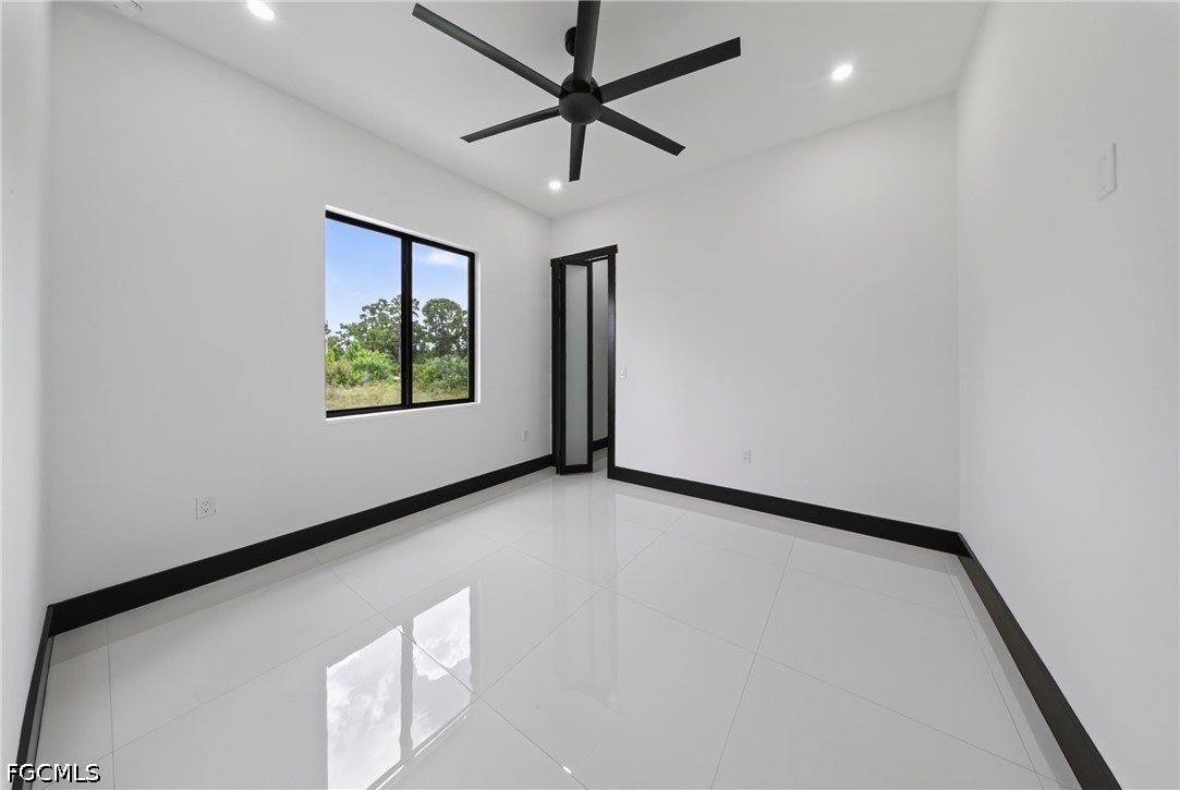 4 Bed SingleFamilyResidence for Sale in Lehigh Acres, photo 42